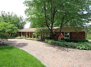 181 Carriage Square Dr, Saint Louis, MO 63141