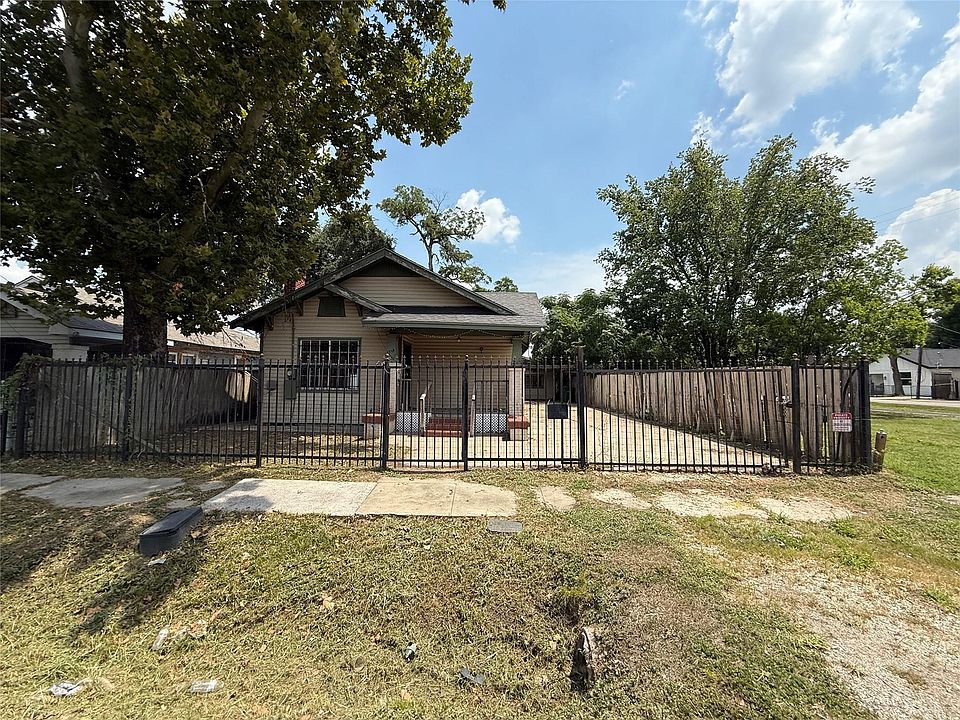 1st image of 1709 Hussion St