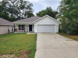 511 S 3rd St, Benton, AR 72015