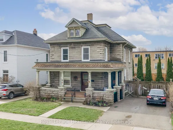 14 Elgin Ave E, Goderich, ON N7A 1K2