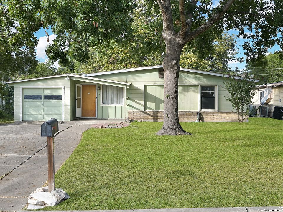 1st image of 219 Serna Park