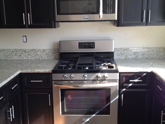 2nd image of 1612 S Mayflower Ave APT B