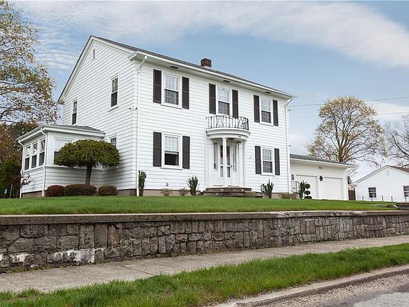 2nd image of 145 Royal Ave