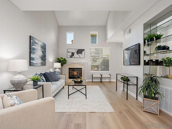 3rd image of 10952 Creekbridge Pl