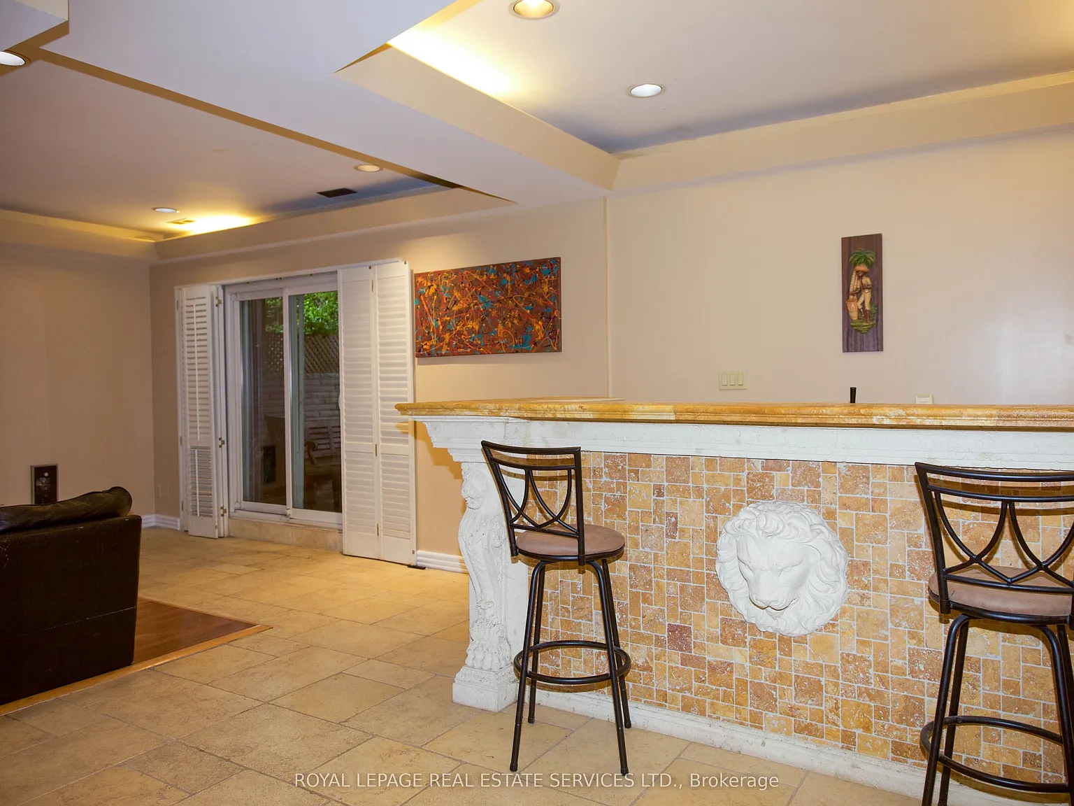 2 bed, $1,899 — Photo 4