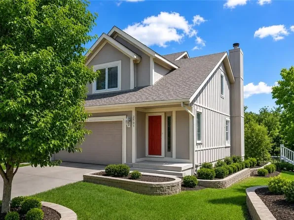 6300 NW 82nd Ct, Kansas City, MO 64151