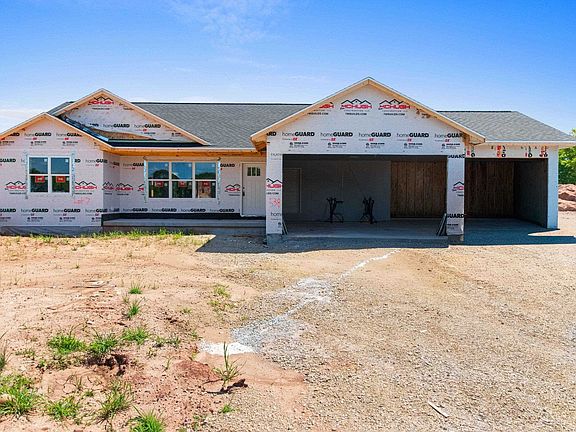 4th image of 538 Riverview Dr