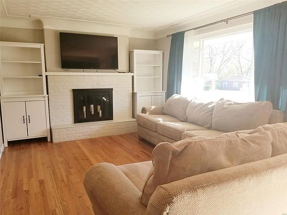 3rd image of 57 Briarwood Dr