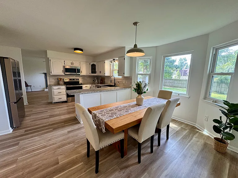 8514 Brandermill Ln — Photo 3