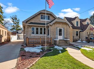 227 E Plainfield Ave, Milwaukee, WI 53207