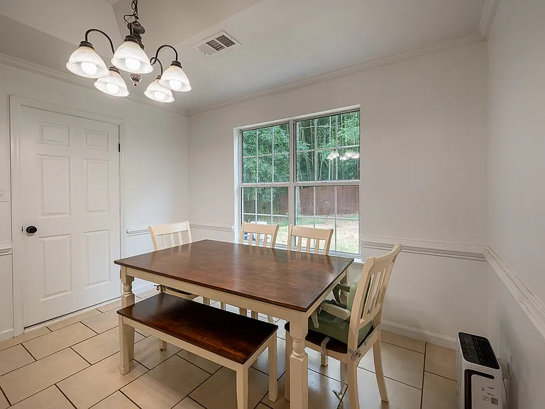 1018 Durban Dr — Photo 8