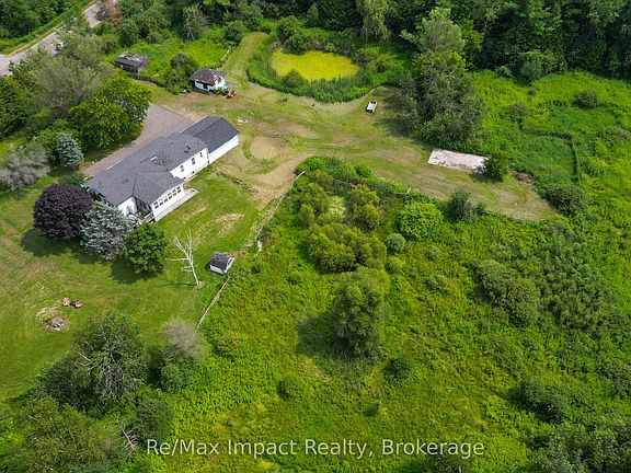 2nd image of 1004 Broomfield Rd