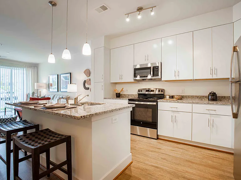Woodmore Grand — Photo 21
