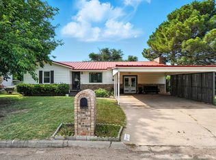 1017 NW 2nd St, Hamlin, TX 79520