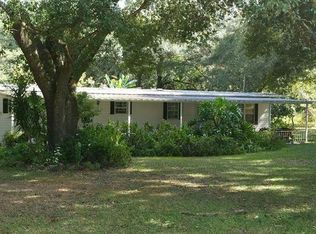 8202 Cindy Dr, Zephyrhills, FL 33540