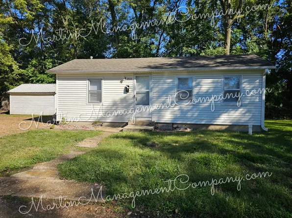 1415 E 3rd St, Sedalia, MO 65301