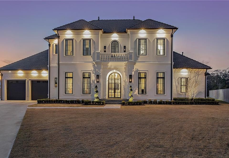 1st image of 605 Tall Oaks Ct