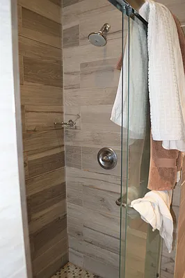 Rented by OvCo Realty | media 27