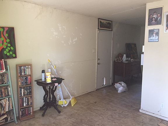 2nd image of 343 Hatcher Ave