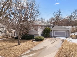 2298 Clark St, Eagan, MN 55122