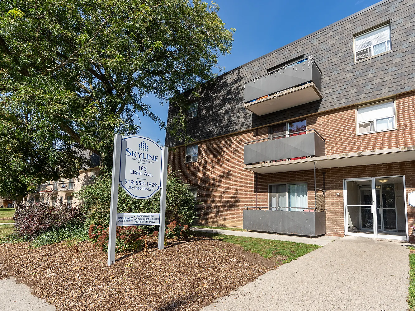 Lisgar Avenue Apartments — Photo 2
