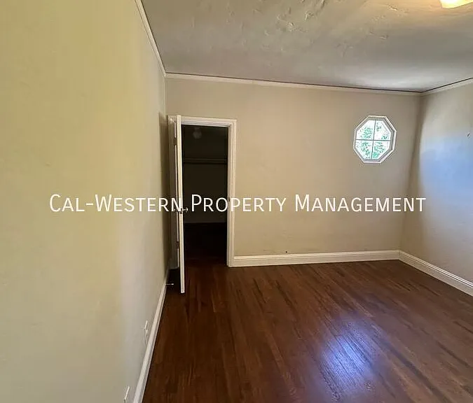 1385 Newport Ave — Photo 53