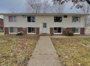 2216 Piper Pl #4, Burlington, IA 52601