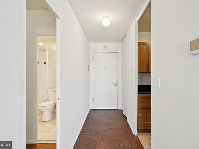 200 Locust St #20EN — Photo 10