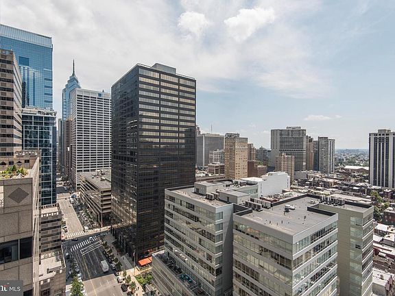 2nd image of 2101 Market St Unit 2706
