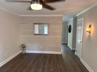 142 Old Church Rd, Williamsburg, VA 23188