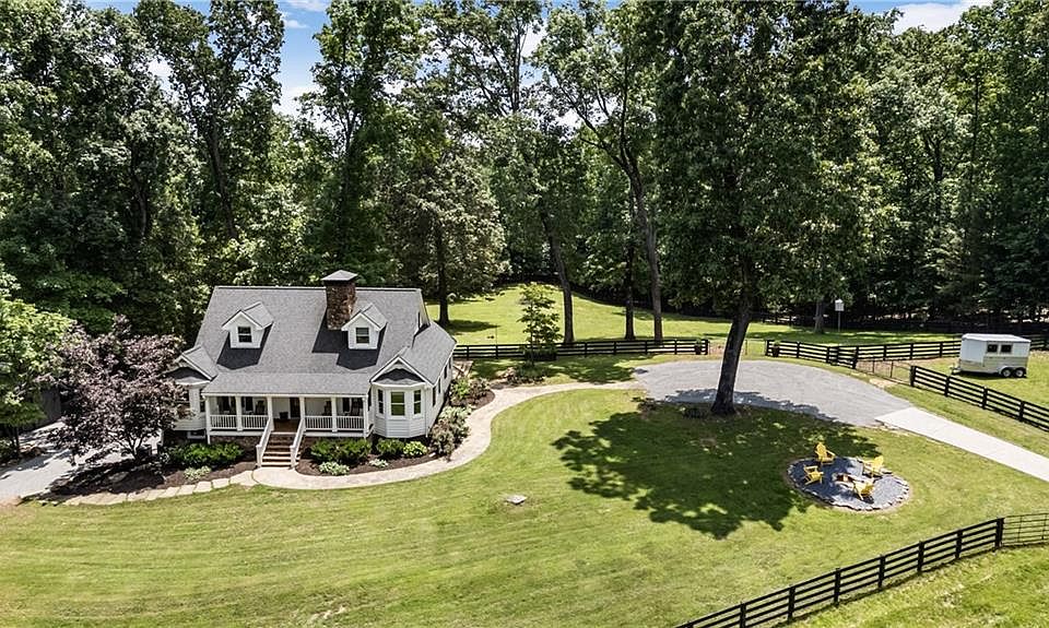 1st image of 511 Dogwood Lake Trl