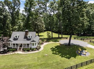 511 Dogwood Lake Trl, Alpharetta, GA 30004