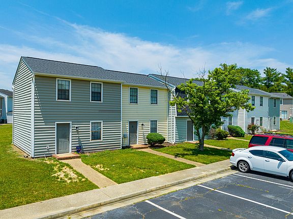 Canterbury Townhomes