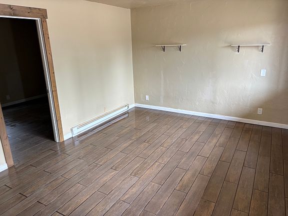 4th image of 300 W Jefferson Ave #3