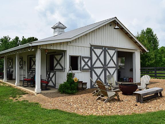 2nd image of 5001 Lone Oak Pvt Trl