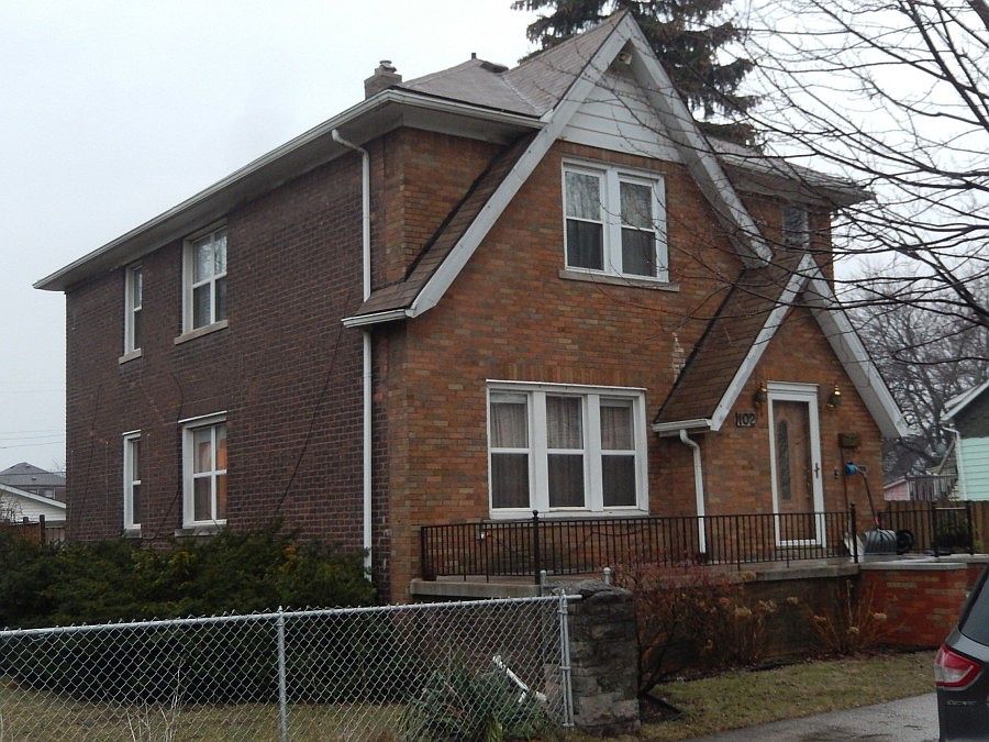 2nd image of 102 Catherine St