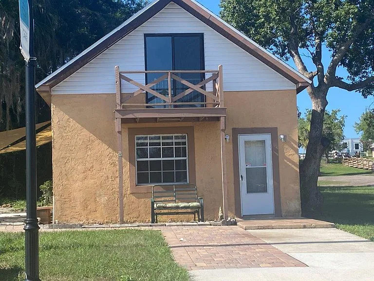 741 W Osceola St — Photo 13