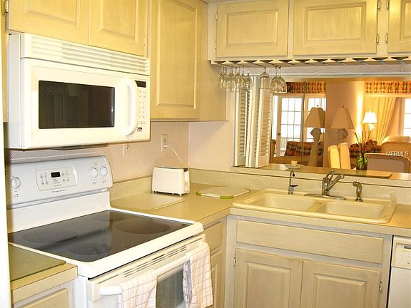 3rd image of 90 S Highland Ave APT 310