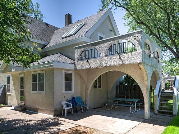 3rd image of 2533 18th Ave E