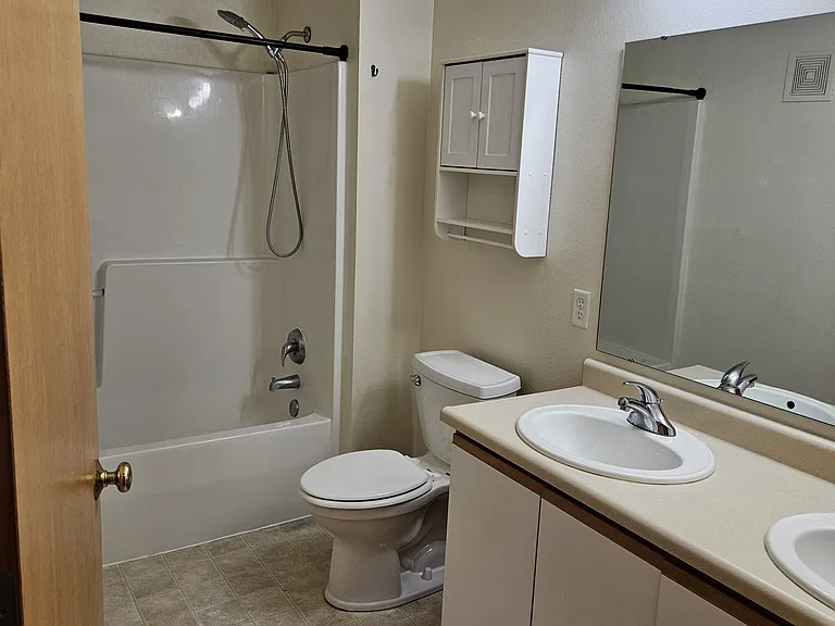 2874 Coral Ct #304 — Photo 9