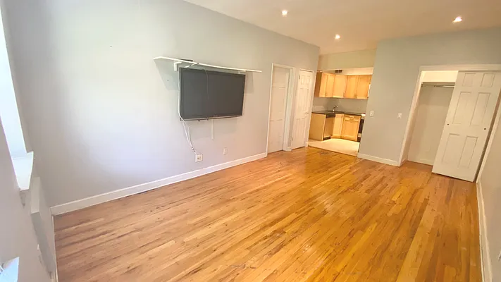 Rented by Owner | media 12