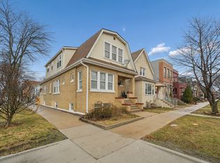 4954 W Byron St, Chicago, IL 60641