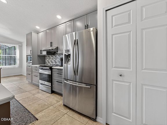 5th image of 915 Brookridge Ln