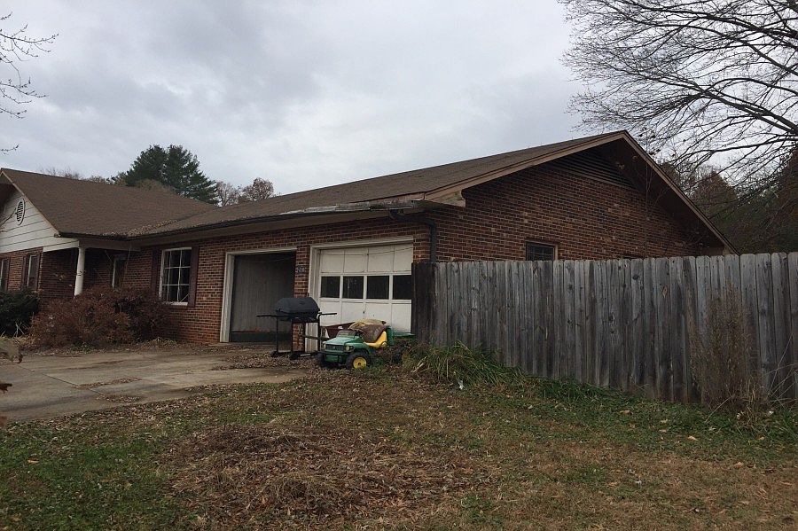 2nd image of 2410 Morganton Blvd SW