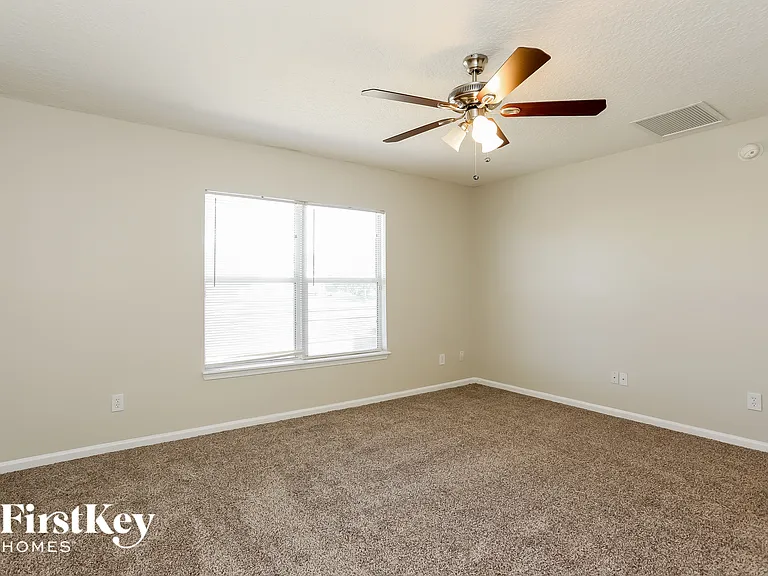 13760 Fish Eagle Dr W — Photo 9