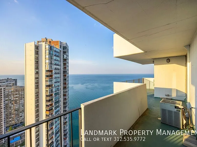 6033 N Sheridan Rd #35D — Photo 31