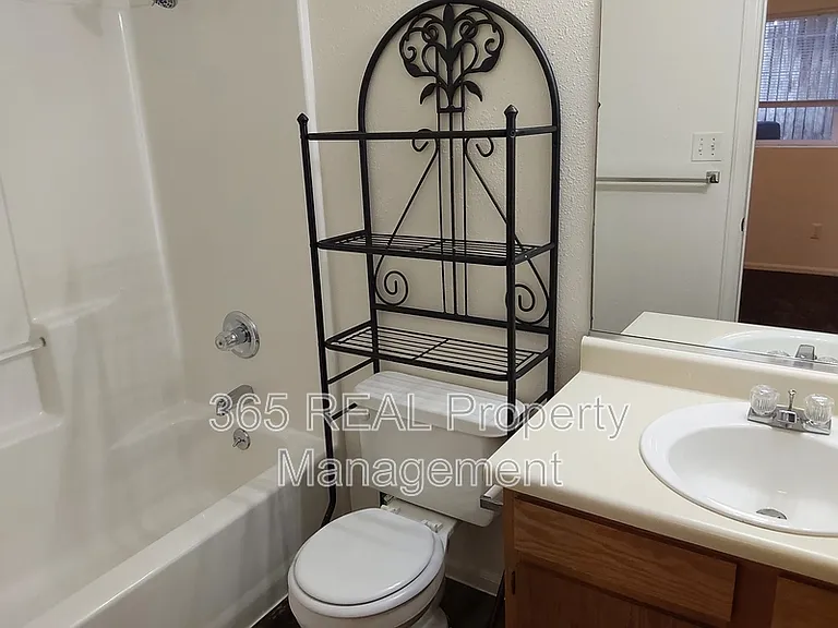 3600 17th Ave #1 — Photo 13