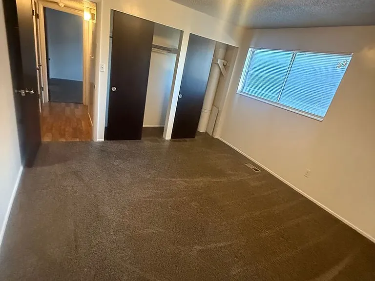 475 E 6th Ave — Photo 3