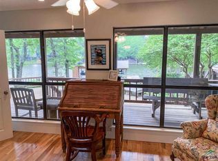 416 Trappers Trl, Mt Vernon, TX 75457