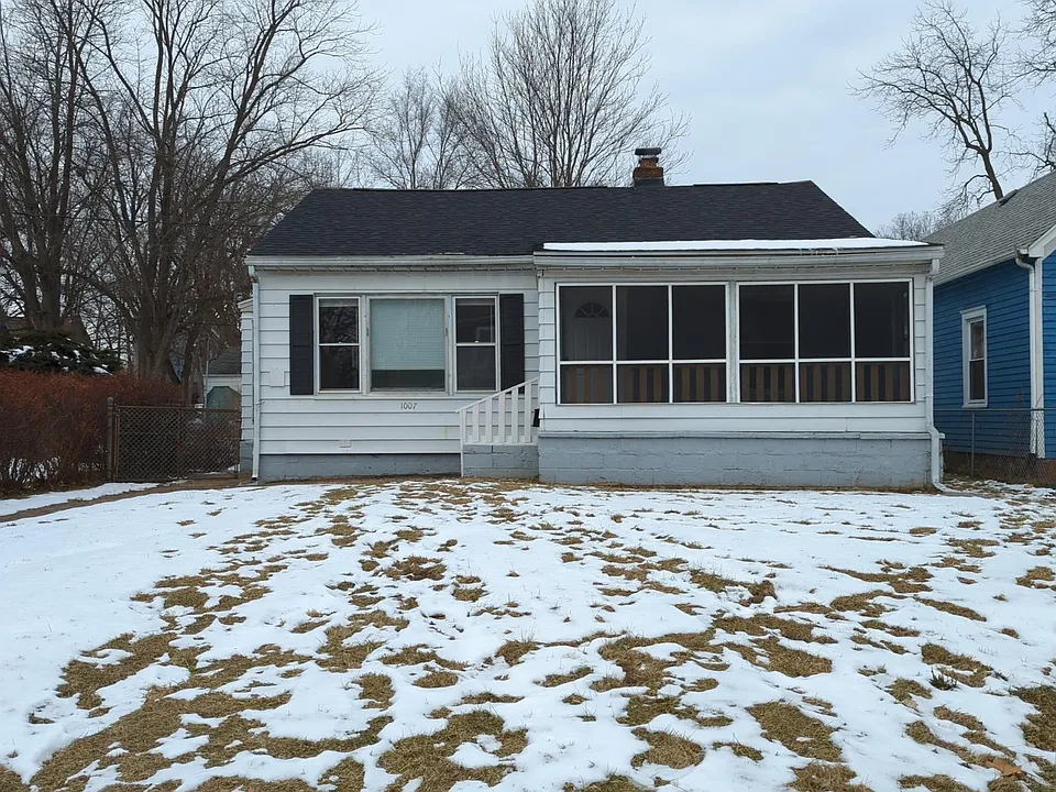 1007 E Nebraska Ave